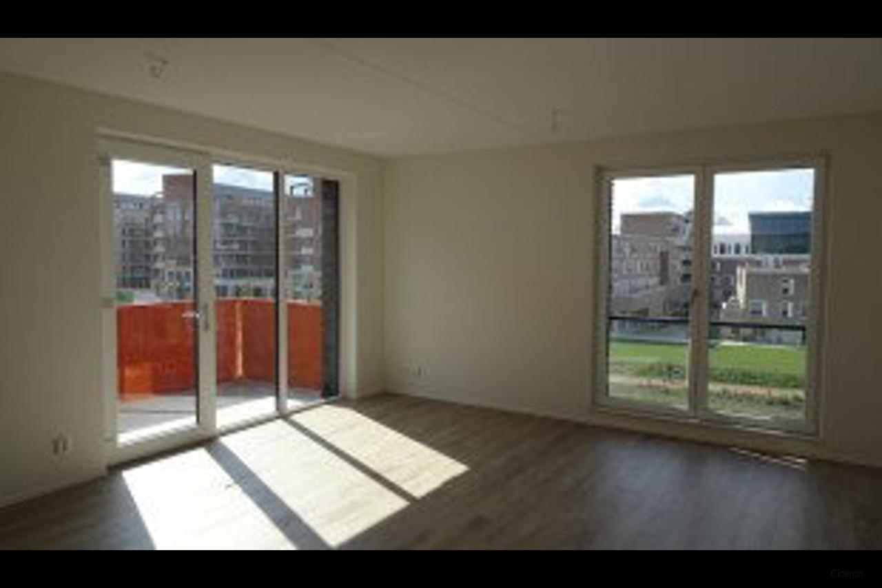3-room waterfront apartment in Europapark - Image 7