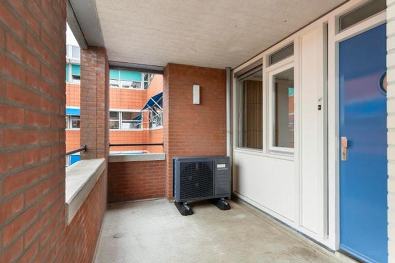 73 m2 apartment with balcony in City Center - Image 5