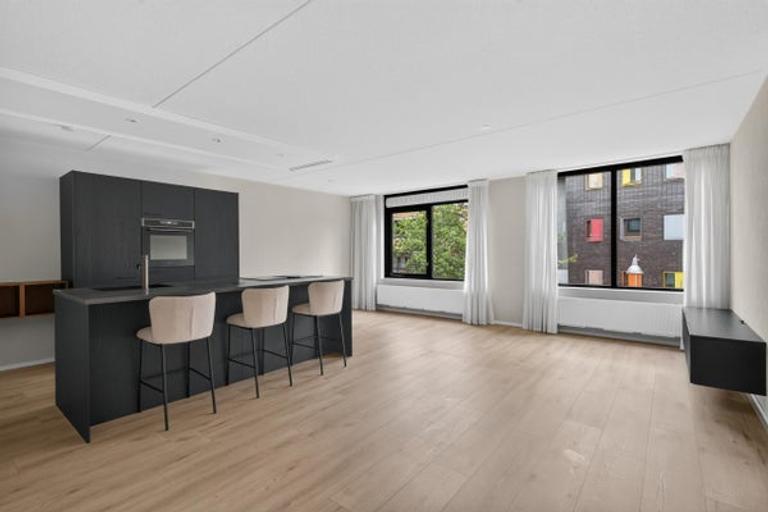 73 m2 apartment with balcony in City Center - Image 8