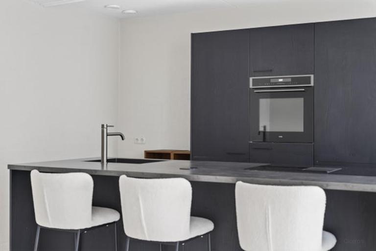 73 m2 apartment with balcony in City Center - Image 14