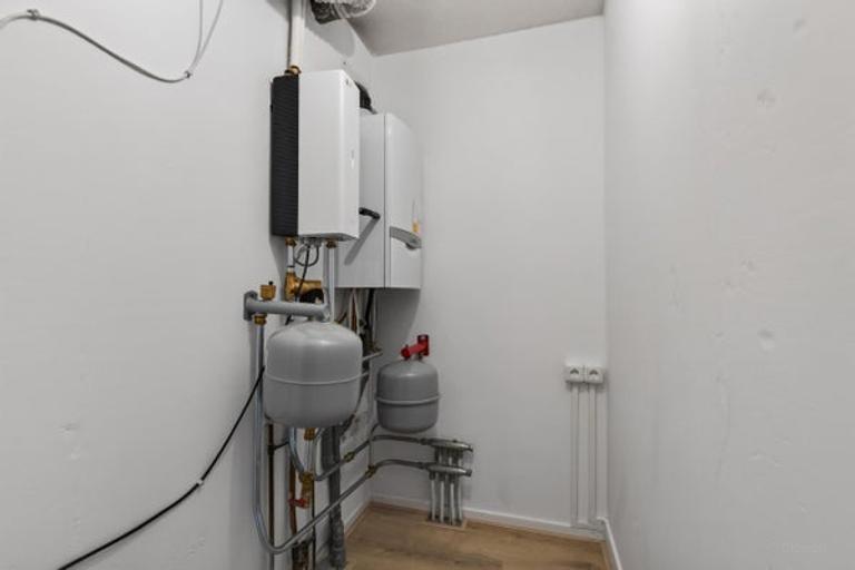 73 m2 apartment with balcony in City Center - Image 20