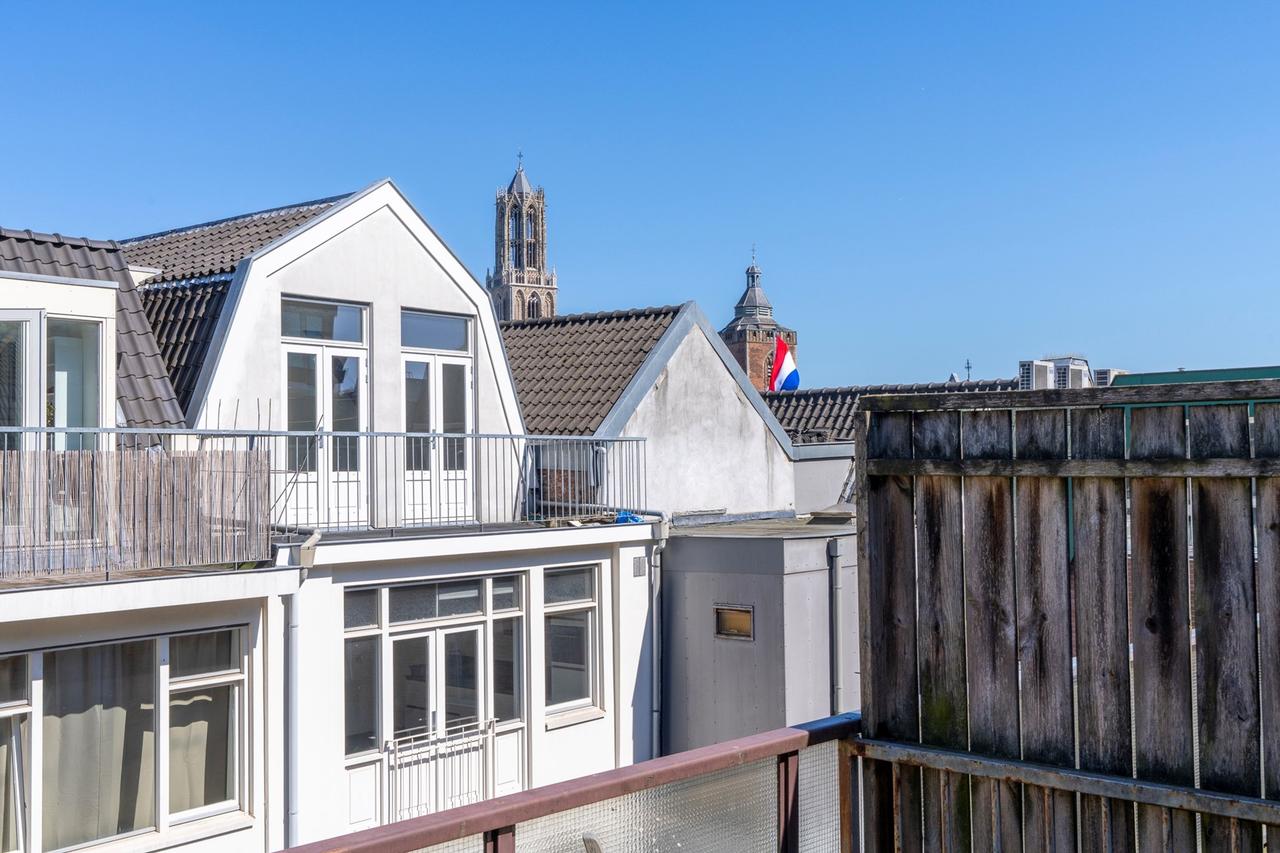 Gemeubileerd appartement met dakterras in Utrecht - Afbeelding 17