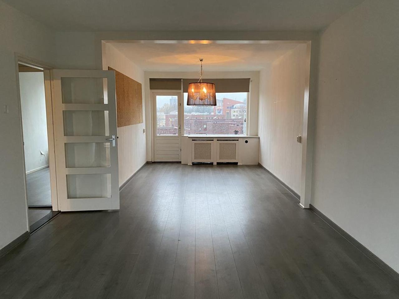 85 m2 corner apartment with 2 balconies in Venlo-Oost - Image 2
