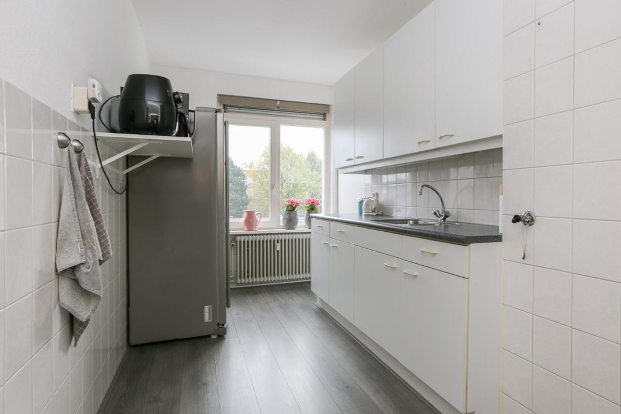 85 m2 corner apartment with 2 balconies in Venlo-Oost - Image 3