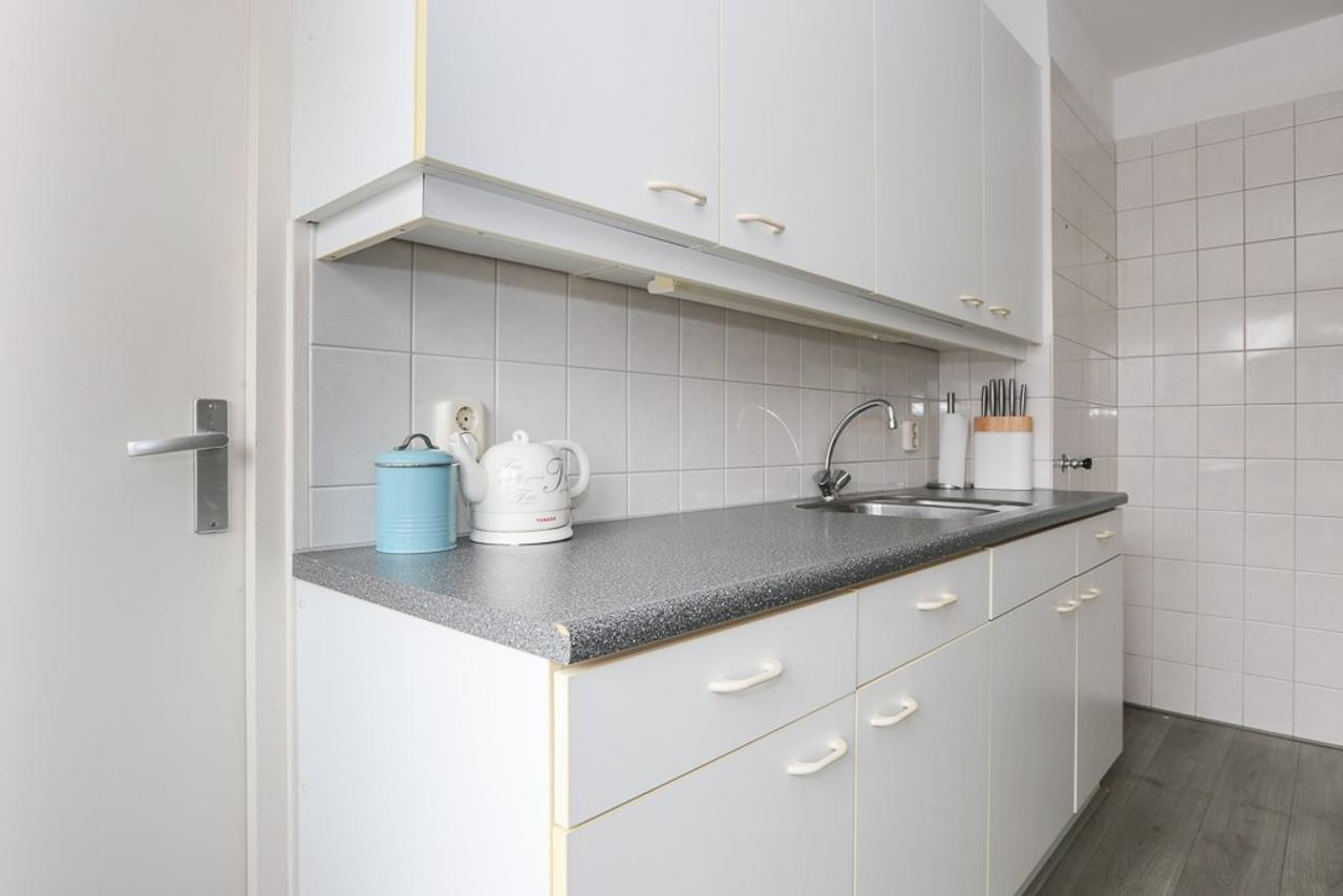 85 m2 corner apartment with 2 balconies in Venlo-Oost - Image 4