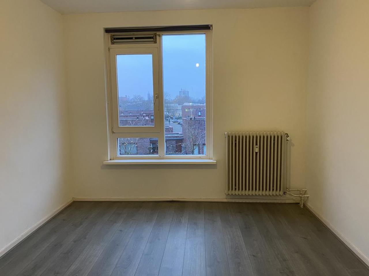 85 m2 corner apartment with 2 balconies in Venlo-Oost - Image 6