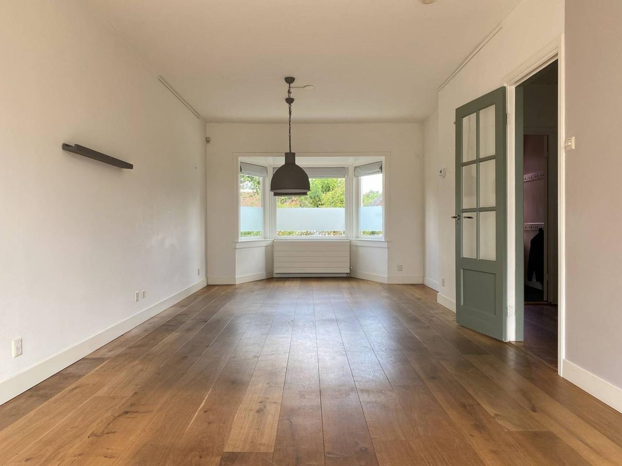Corner House with Garden in Quiet Tuindorp - Image 4