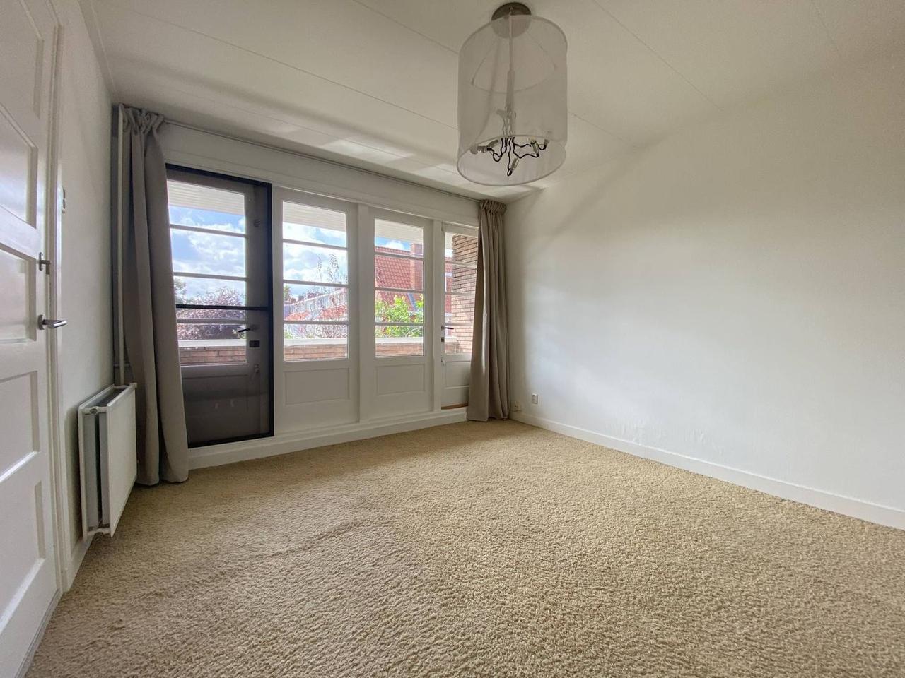 Corner House with Garden in Quiet Tuindorp - Image 15