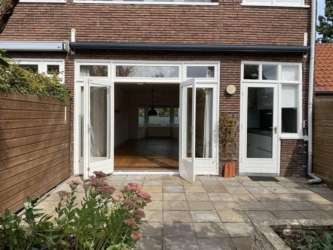 Corner House with Garden in Quiet Tuindorp - Image 38