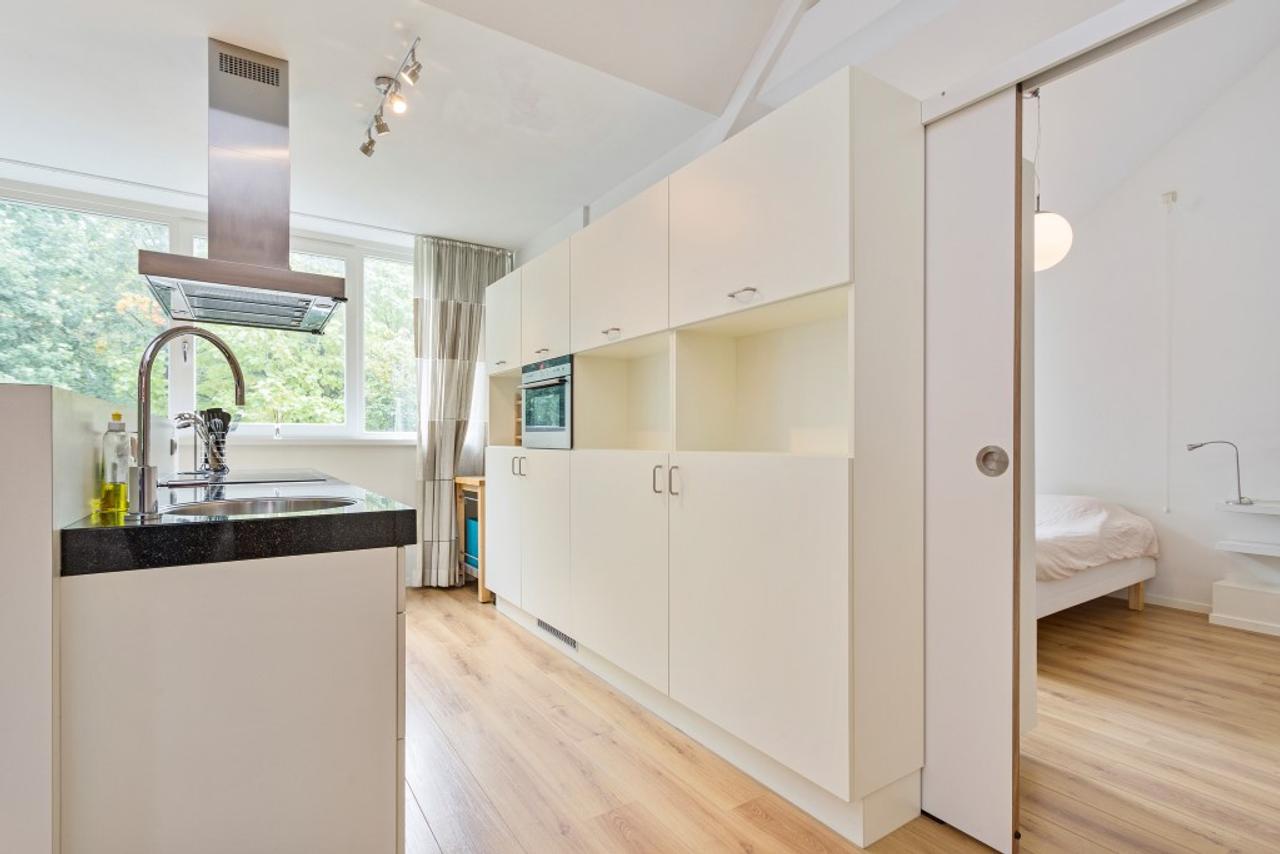 Gemeubileerd 2-kamerappartement met parking - Afbeelding 6