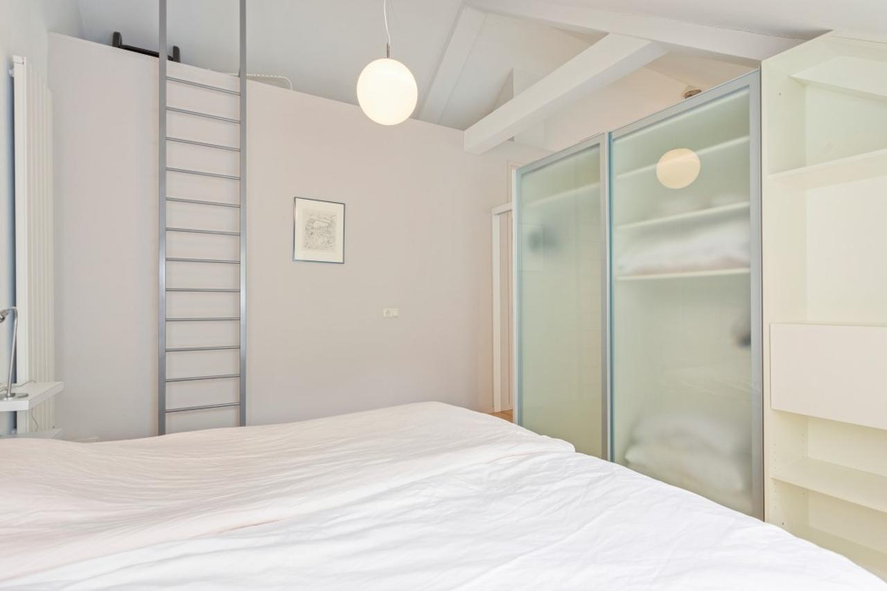 Gemeubileerd 2-kamerappartement met parking - Afbeelding 8
