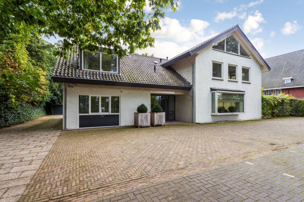 Gemeubileerd 2-kamerappartement met parking - Afbeelding 13