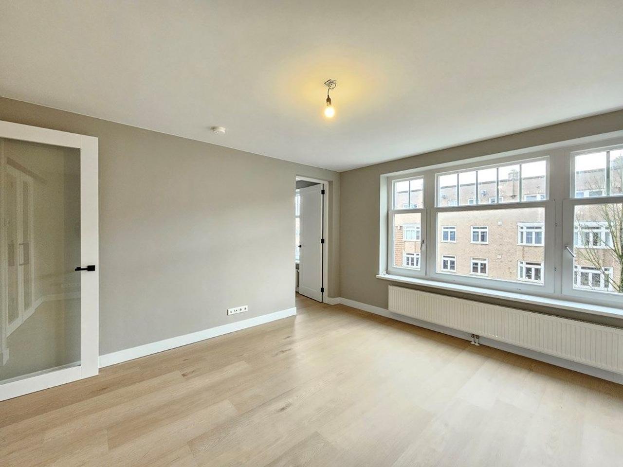 2-bedroom apartment with balcony in Bos en Lommer - Image 3