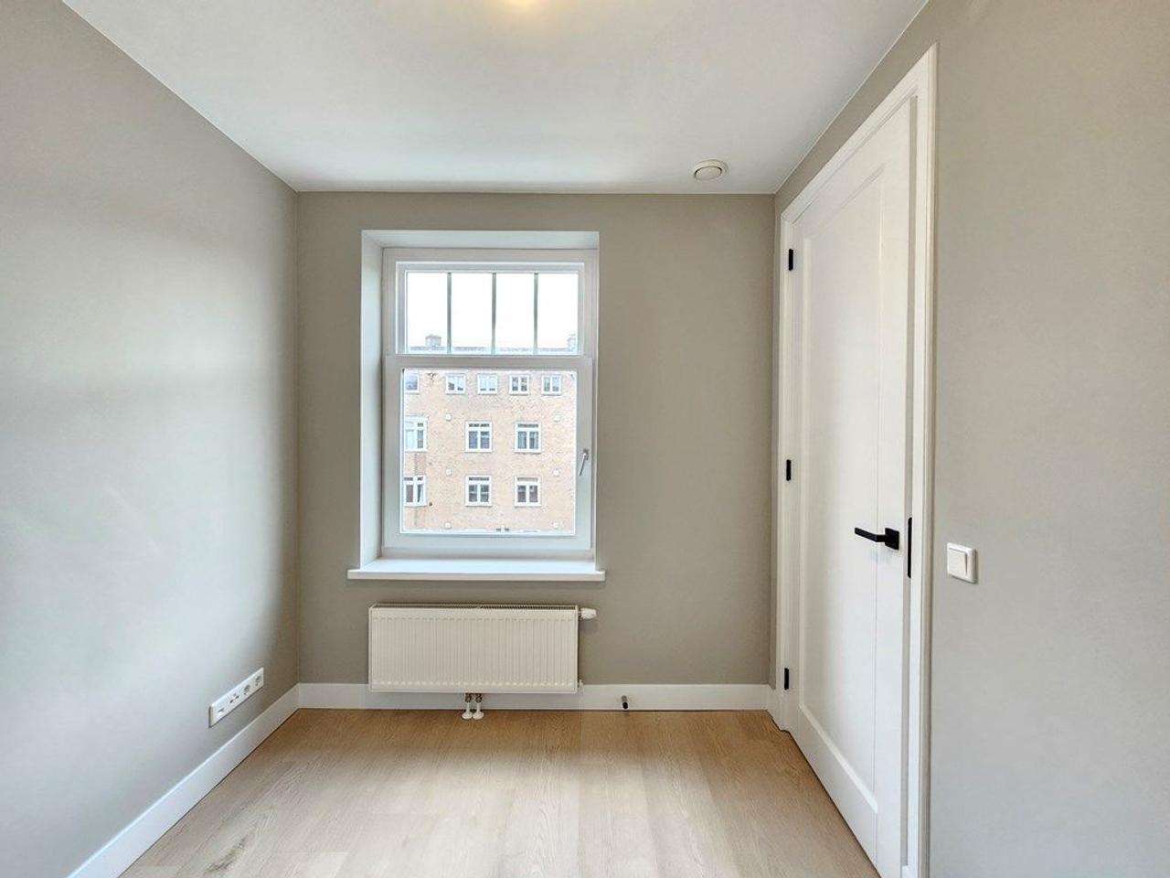 2-bedroom apartment with balcony in Bos en Lommer - Image 5