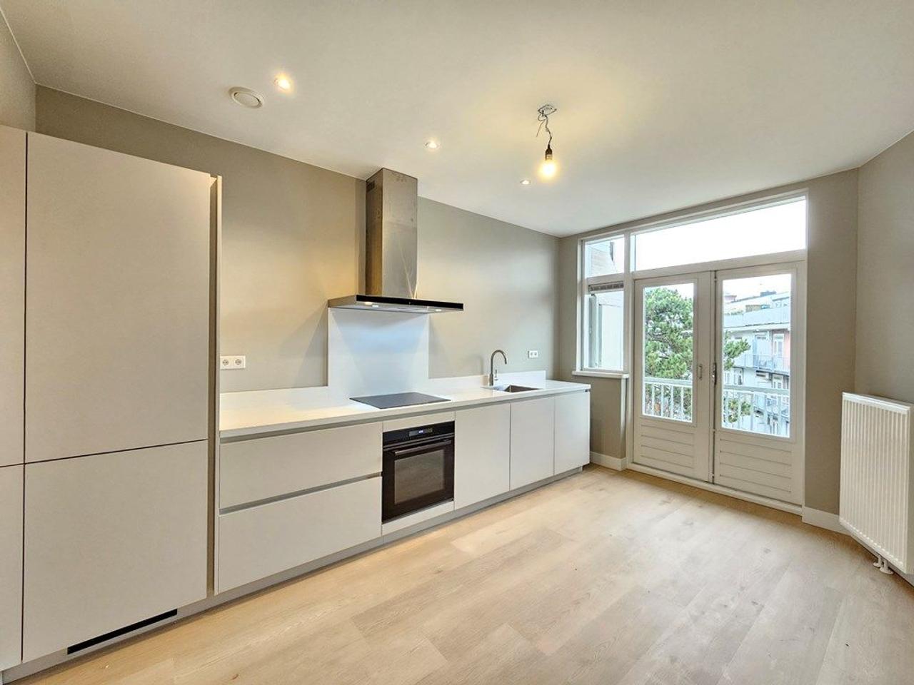 2-bedroom apartment with balcony in Bos en Lommer - Image 7