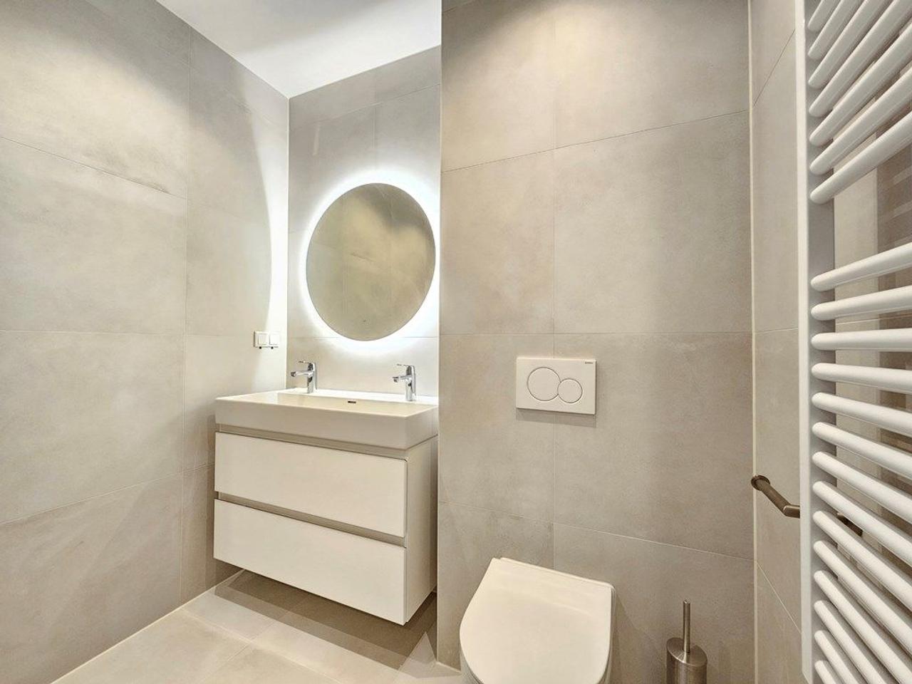 2-bedroom apartment with balcony in Bos en Lommer - Image 10