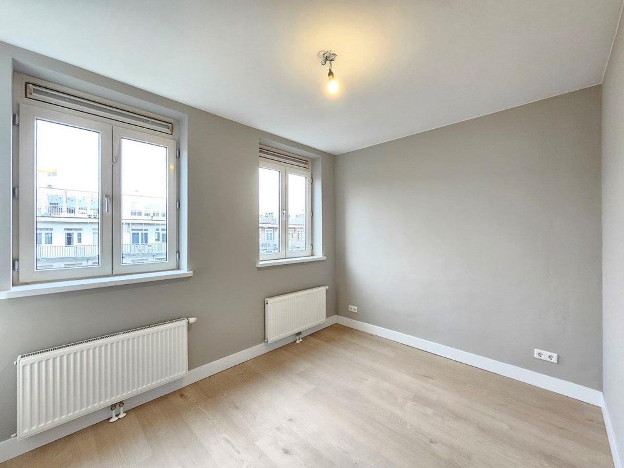 2-bedroom apartment with balcony in Bos en Lommer - Image 12