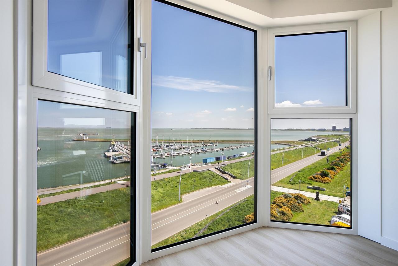 Bright 1-bedroom apartment on the Scheldt - Image 2