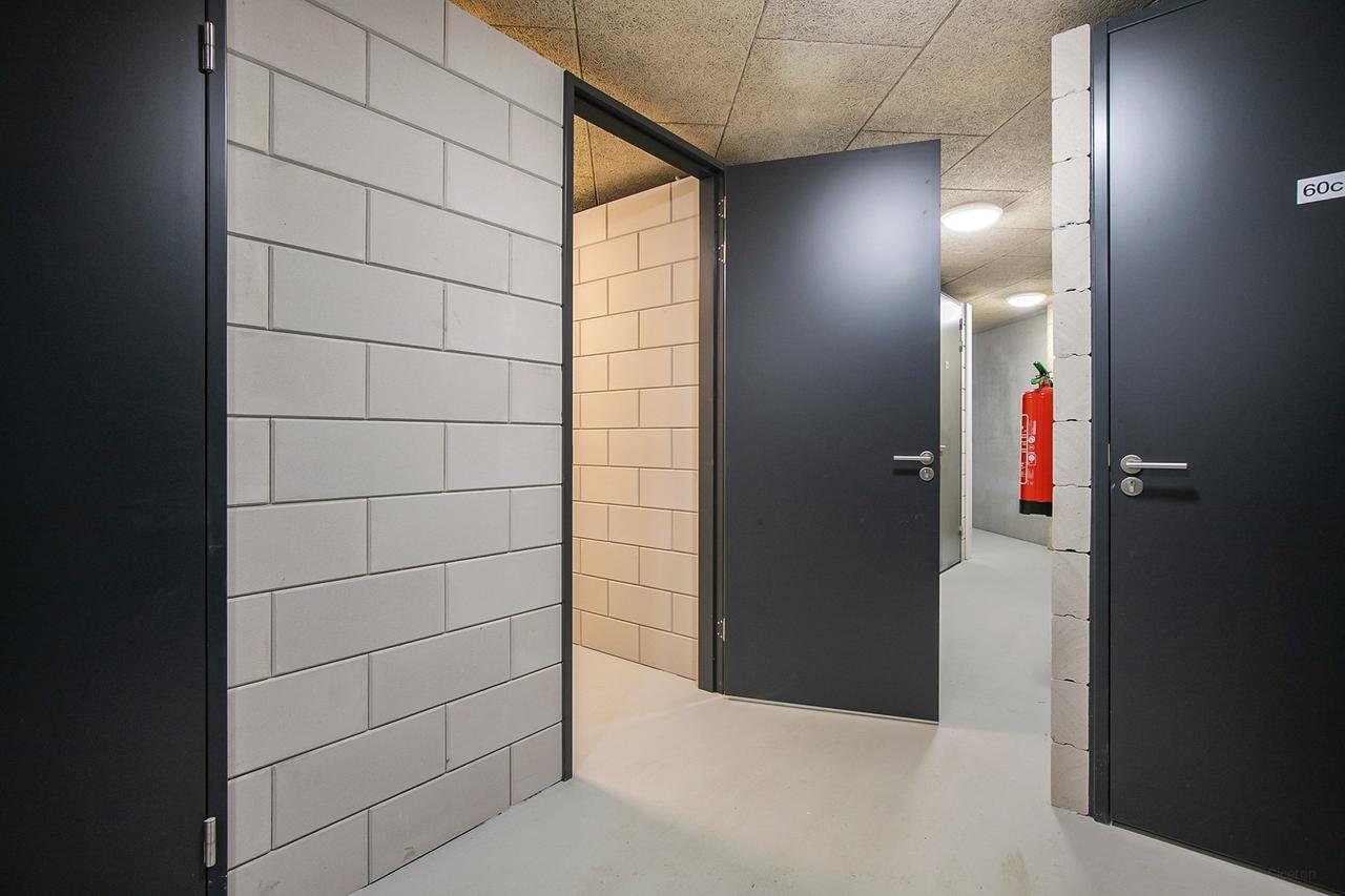 Bright 1-bedroom apartment on the Scheldt - Image 14