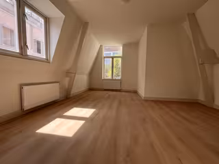 70 m2 Apartment on Doezastraat