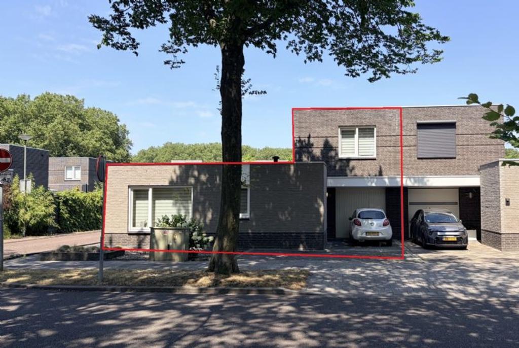 Patiowoning met slaapkamer en badkamer beneden - Afbeelding 1