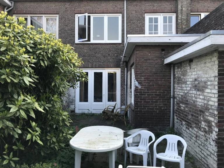 Studentenkamer met hoogslaper in Maastricht - Afbeelding 9