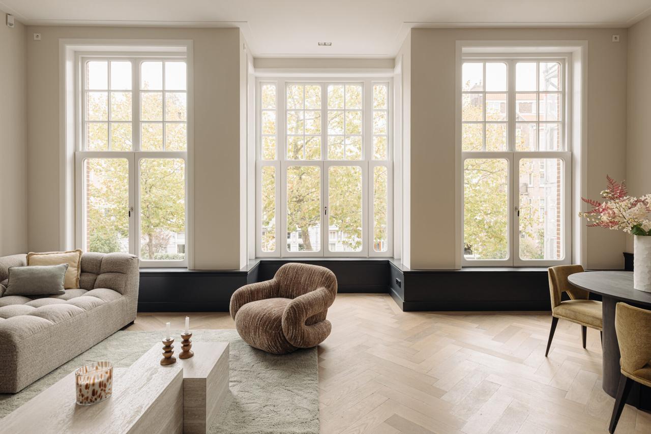 490 m² Townhouse with Elevator and Roof Terrace - Image 3