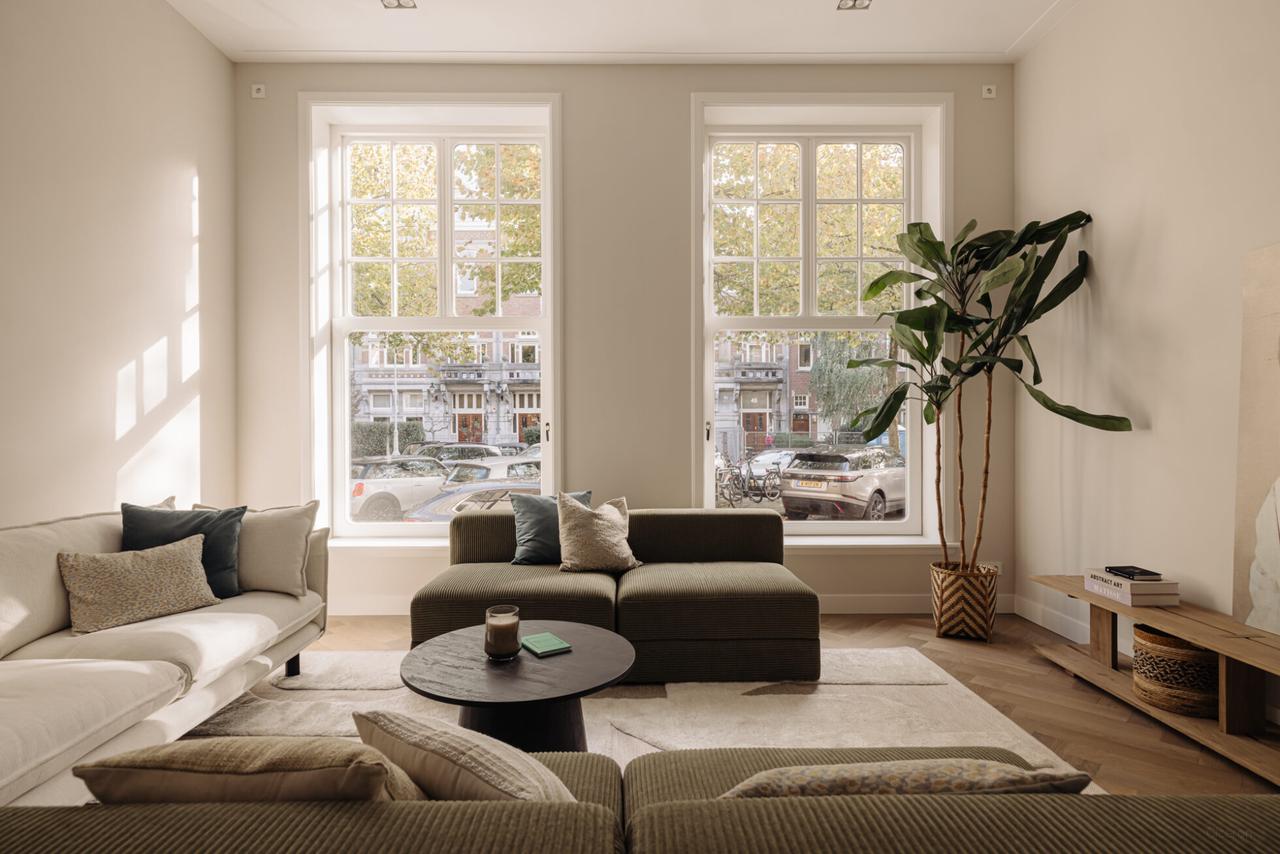 490 m² Townhouse with Elevator and Roof Terrace - Image 6
