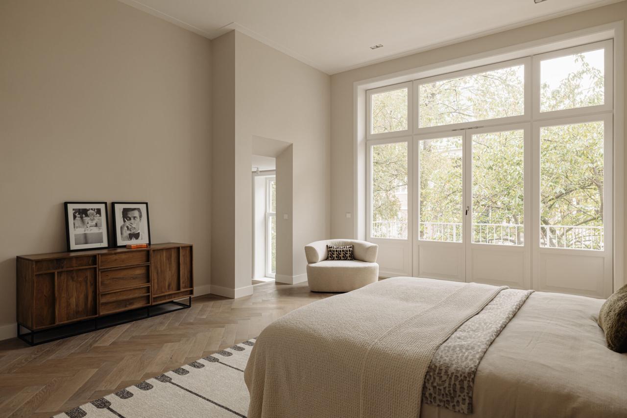 490 m² Townhouse with Elevator and Roof Terrace - Image 16