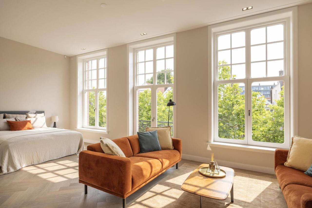 490 m² Townhouse with Elevator and Roof Terrace - Image 19