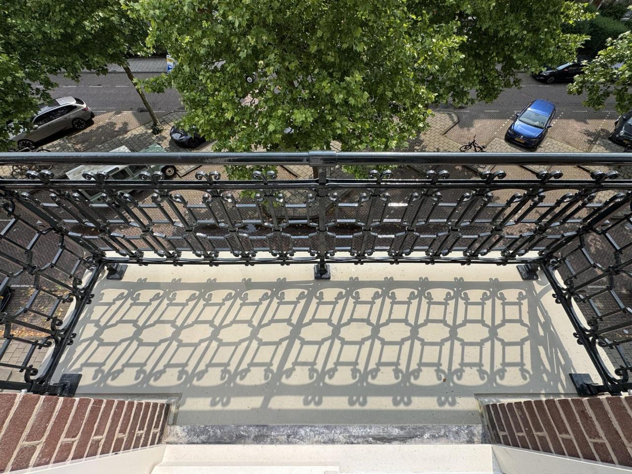 490 m² Townhouse with Elevator and Roof Terrace - Image 22