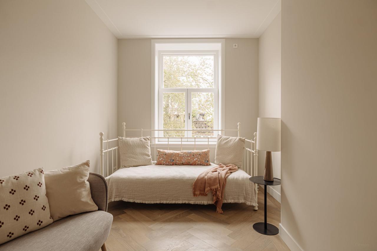 490 m² Townhouse with Elevator and Roof Terrace - Image 24