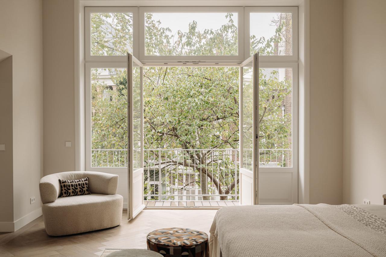490 m² Townhouse with Elevator and Roof Terrace - Image 25