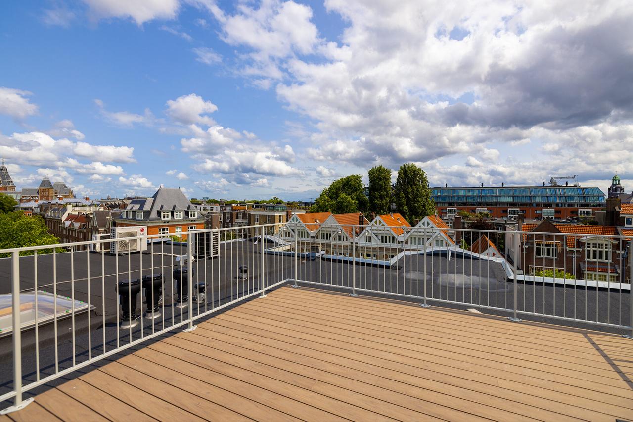 490 m² Townhouse with Elevator and Roof Terrace - Image 29