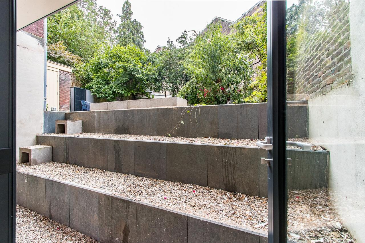 Licht souterrain met tuin in hartje Nijmegen - Afbeelding 21