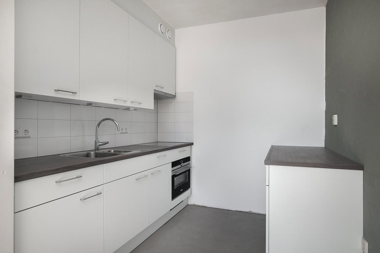 1-Bedroom Apartment with Balcony in Voorhof - Image 7