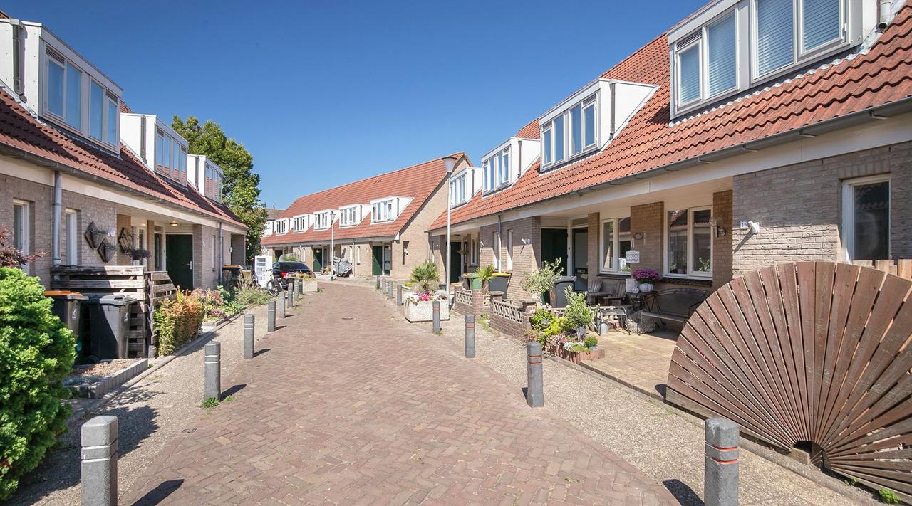 Woning met tuin en 3 slaapkamers in Sassenheim - Afbeelding 2