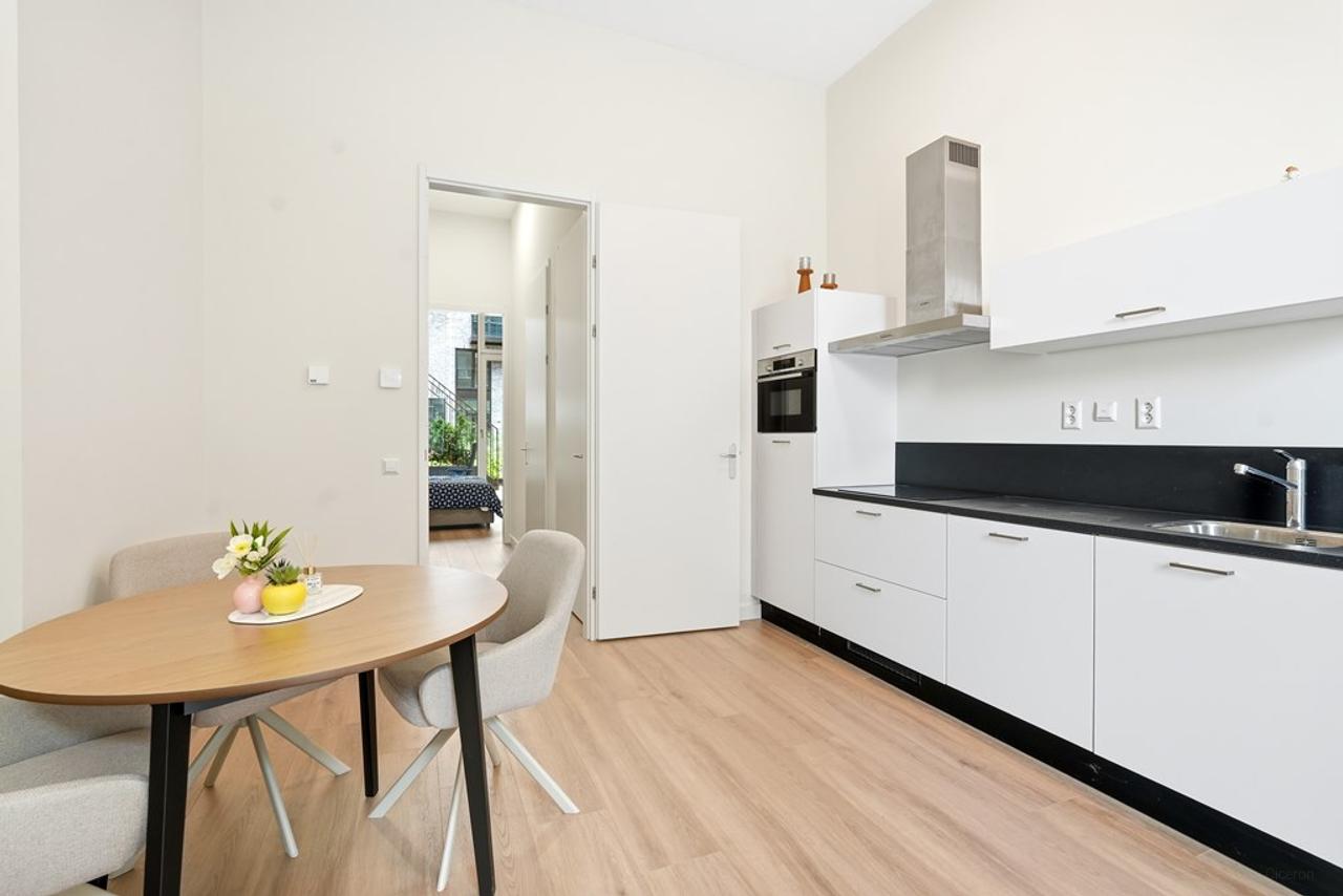 Gemeubileerd 2-kamerappartement met terras - Afbeelding 4