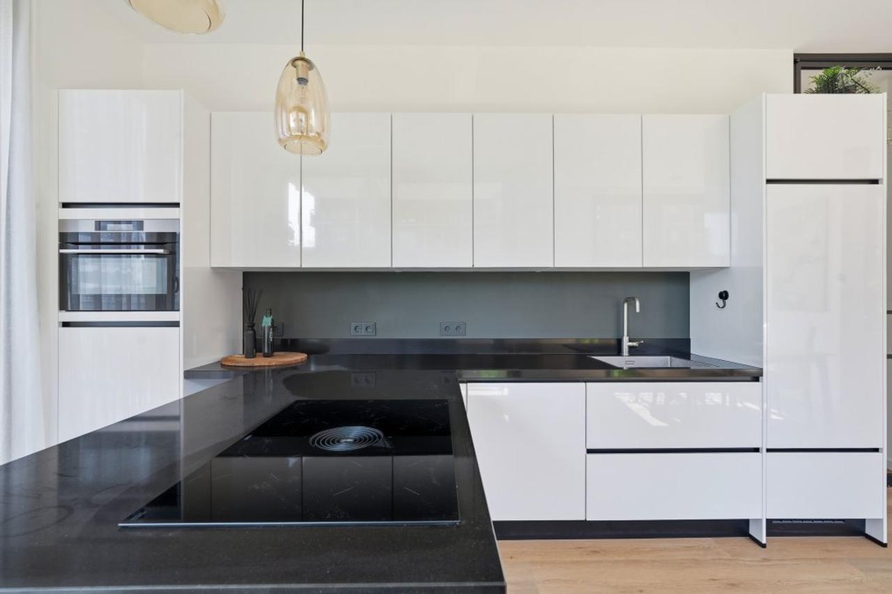 100 m2 Apartment with Parking in Amstelkwartier - Image 6
