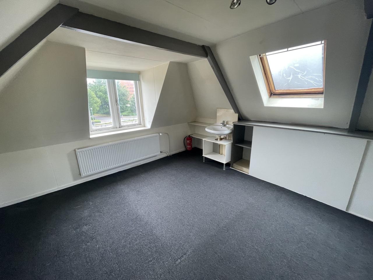 Kamer van 15 m² in Damsterbuurt - Afbeelding 1