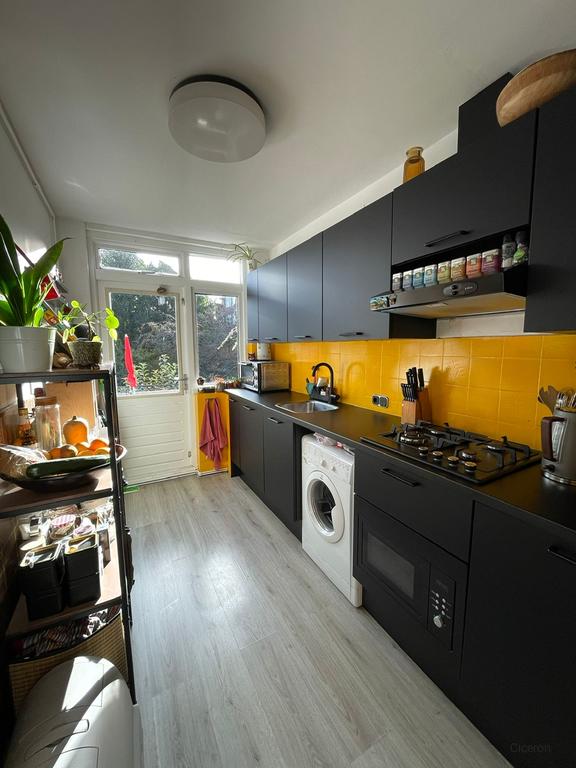 Modern 2-room apartment in Helpman - Image 5