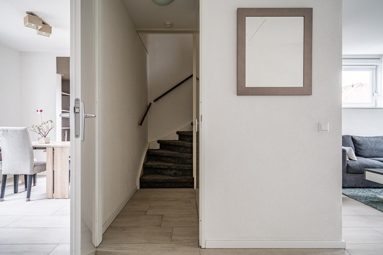 Licht 4-kamerhuis met garage in Leiden - Afbeelding 23