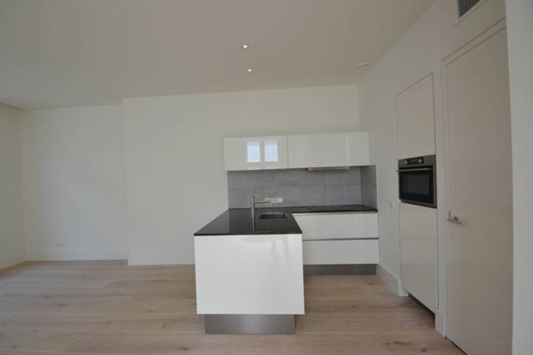 2-Bedroom Apartment with AC in City Center - Image 3