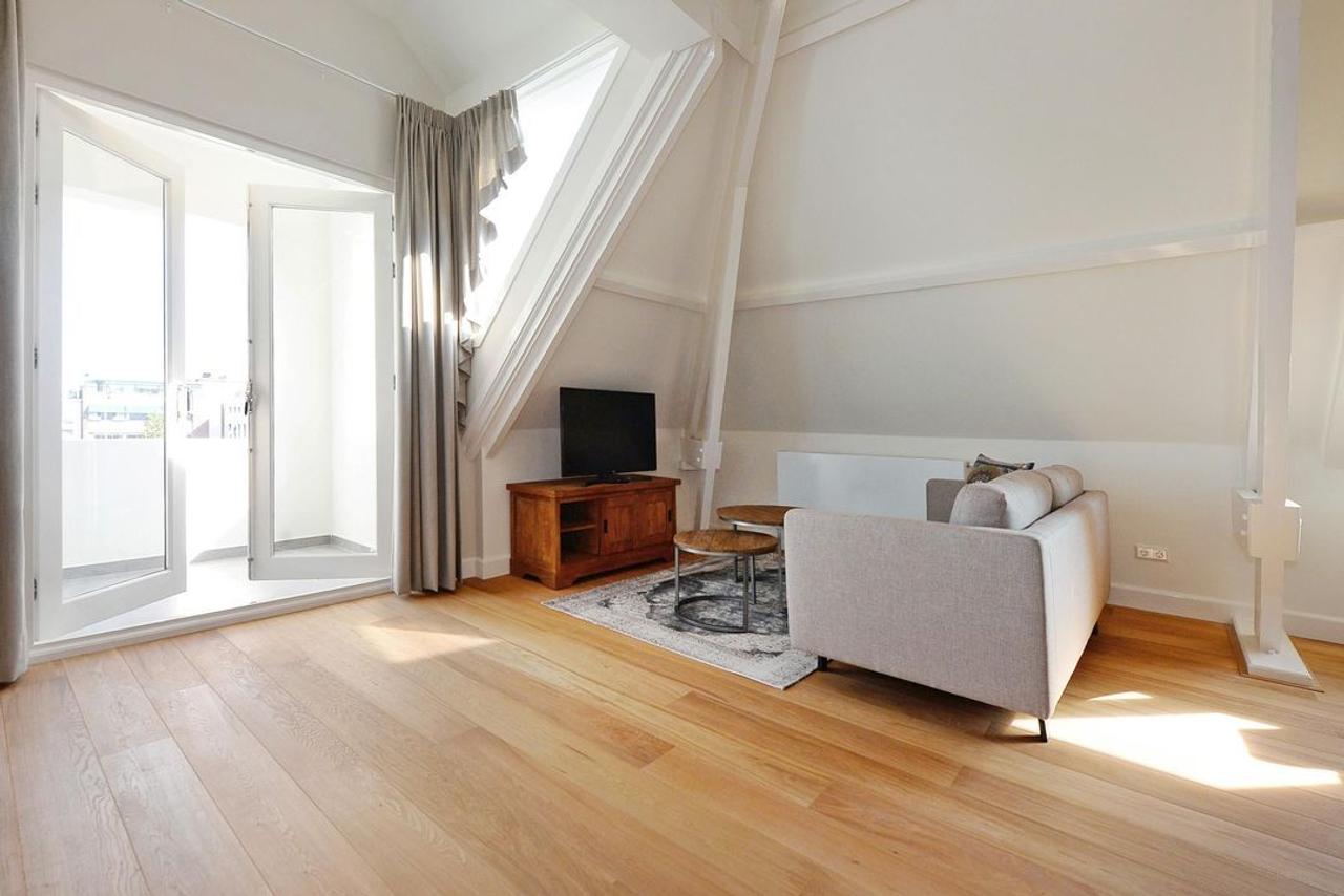 67 m² apartment in Zeeheldenkwartier - Image 1