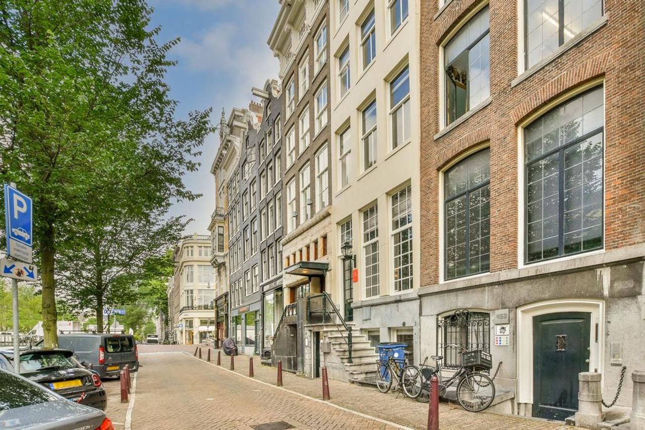 102 m² apartment with terrace on Herengracht - Image 3