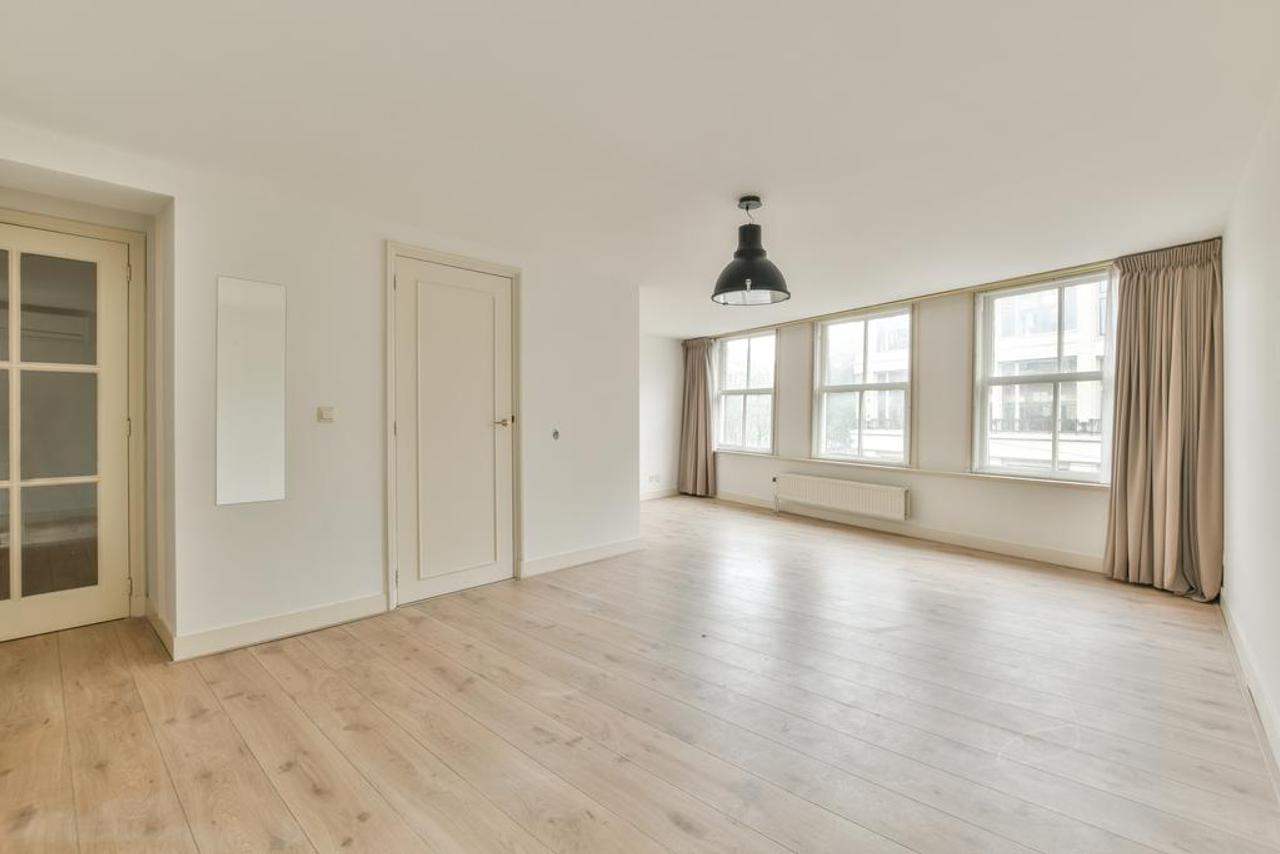 102 m² apartment with terrace on Herengracht - Image 17