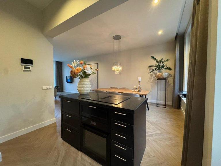 Furnished 2-bedroom apartment near Noorderplantsoen - Image 6