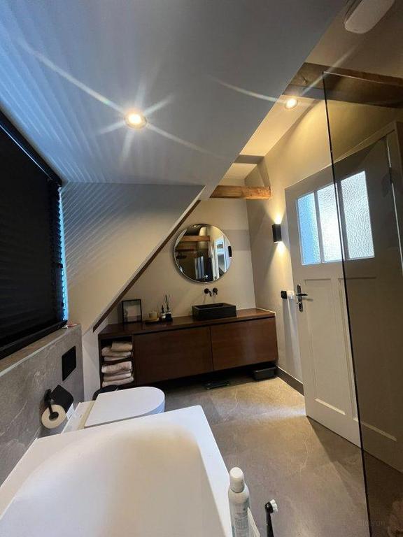 Furnished 2-bedroom apartment near Noorderplantsoen - Image 25