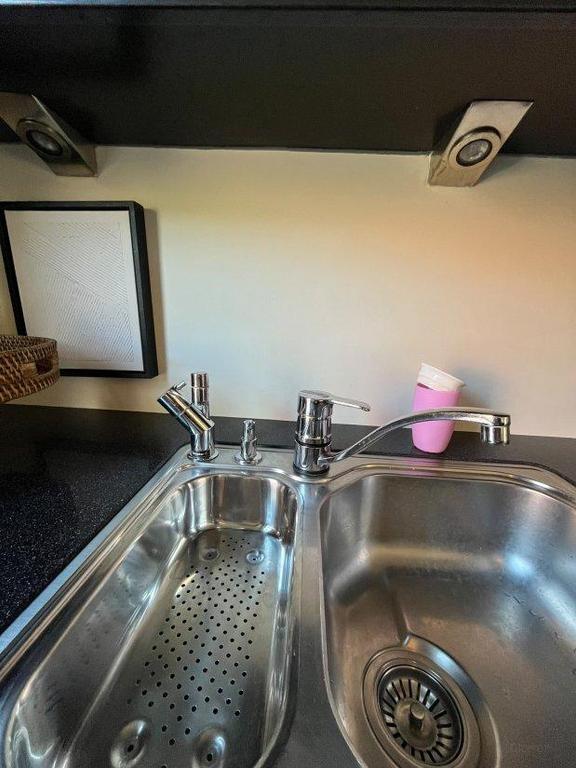Furnished 2-bedroom apartment near Noorderplantsoen - Image 28