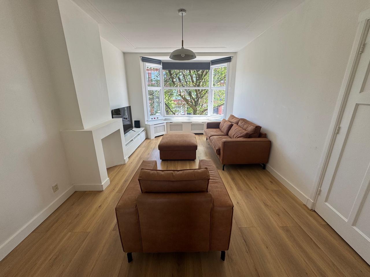 3-Bedroom Apartment with Sunny Balcony - Image 3